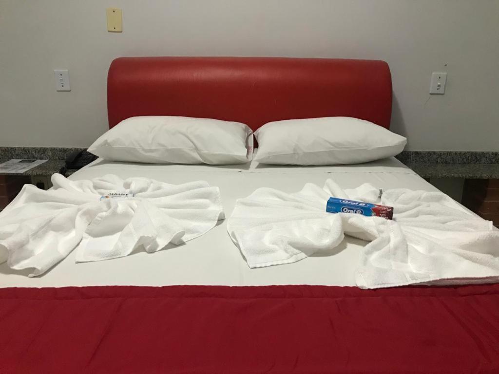 Hotel Oliveira Goiania Bagian luar foto
